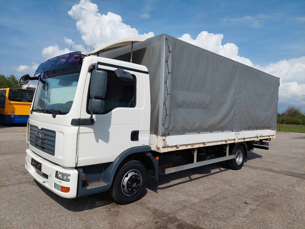 MAN TGL 8.180 4X2 BL - Curtain side truck: picture 1 MAN TGL 8.180 4X2 BL - Curtain side truck: picture 1