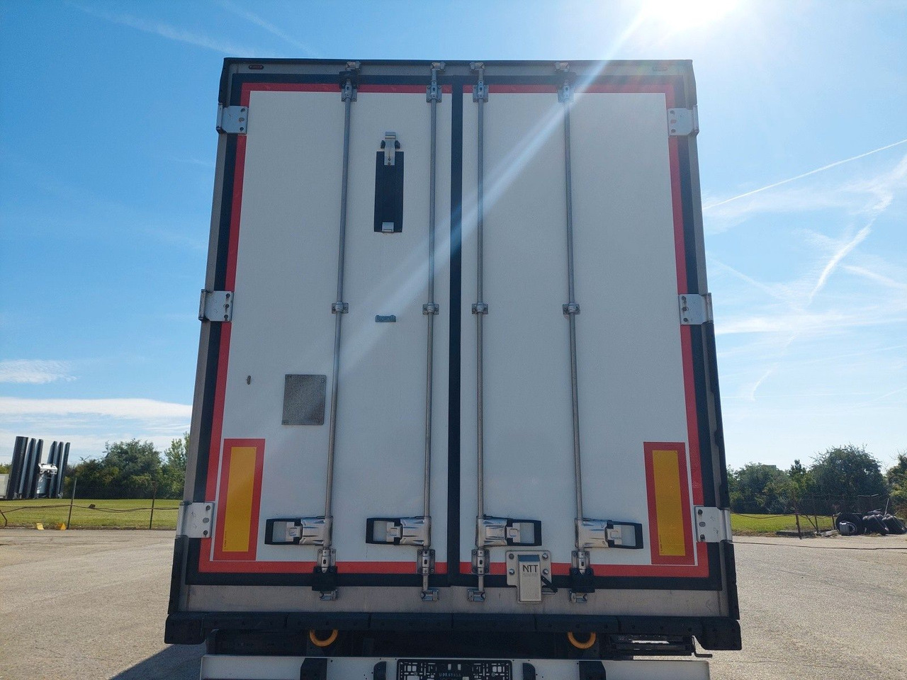 Schmitz Cargobull SKO24 ThermoKing SLXi 300 - Refrigerated semi-trailer: picture 5 Schmitz Cargobull SKO24 ThermoKing SLXi 300 - Refrigerated semi-trailer: picture 5