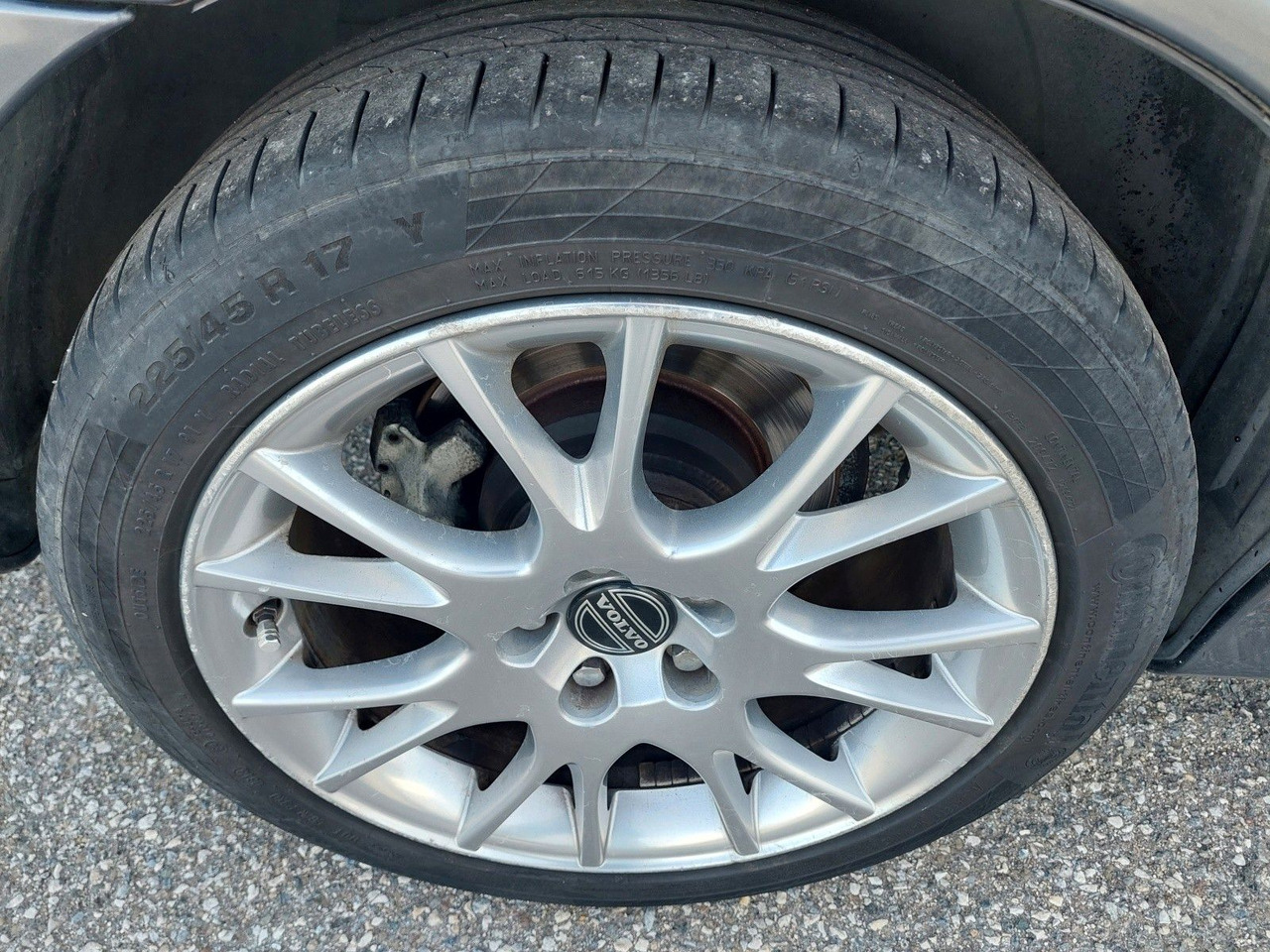 Convertible Volvo C70 Cabriolet 2.4 T: picture 23 Convertible Volvo C70 Cabriolet 2.4 T: picture 23