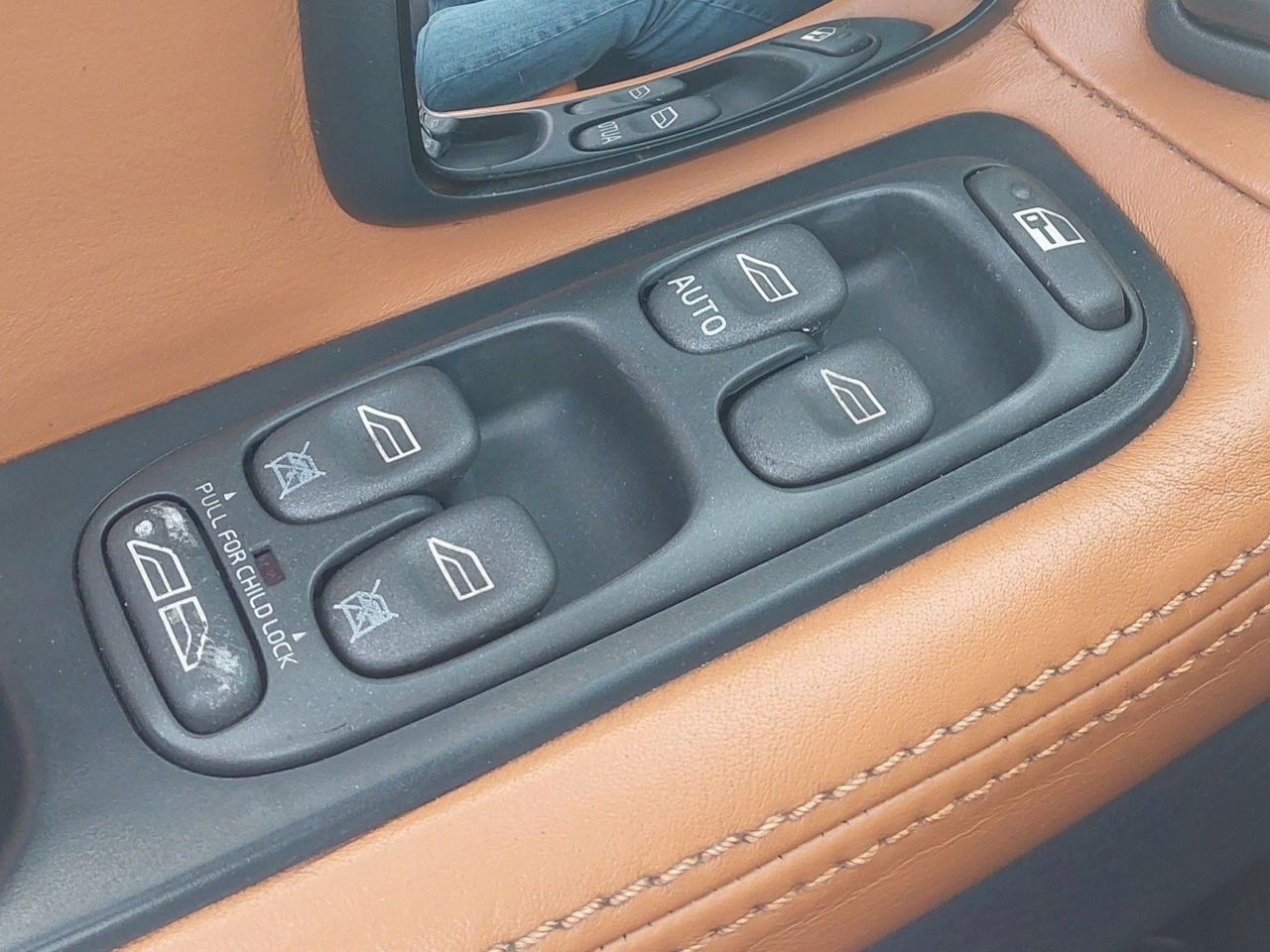 Convertible Volvo C70 Cabriolet 2.4 T: picture 42 Convertible Volvo C70 Cabriolet 2.4 T: picture 42