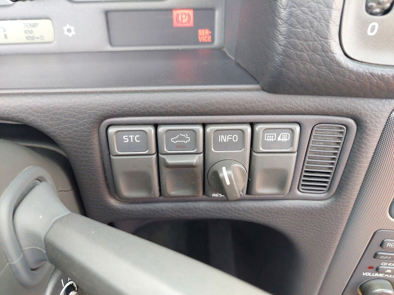 Convertible Volvo C70 Cabriolet 2.4 T: picture 37 Convertible Volvo C70 Cabriolet 2.4 T: picture 37