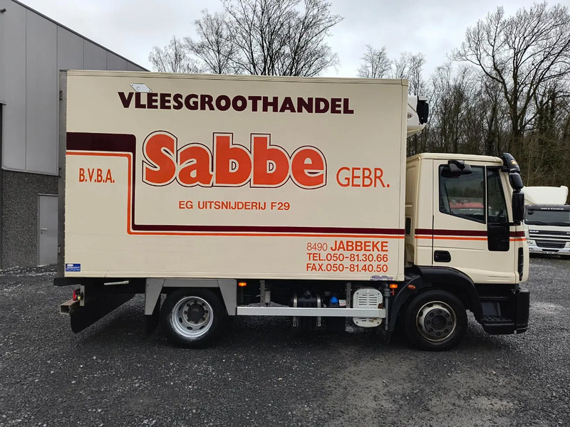 Iveco ML 120 E18 EUROCARGO - CARRIER XARIOS 600 - LAMBERET - EURO 5 - Refrigerated truck: picture 4 Iveco ML 120 E18 EUROCARGO - CARRIER XARIOS 600 - LAMBERET - EURO 5 - Refrigerated truck: picture 4