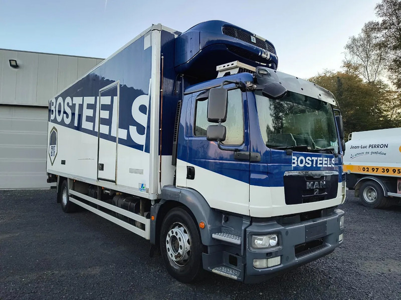 MAN TGM 18.250 2 COMPARTMENTS - 2000KG TAIL LIFT - PROBLEM COOLING UNIT - Refrigerated truck: picture 3 MAN TGM 18.250 2 COMPARTMENTS - 2000KG TAIL LIFT - PROBLEM COOLING UNIT - Refrigerated truck: picture 3