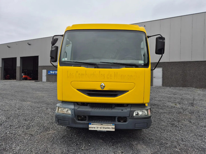 Renault Midlum 220 10500L FUEL / CARBURANT - 4 COMP/A LAMES - Tanker truck: picture 2 Renault Midlum 220 10500L FUEL / CARBURANT - 4 COMP/A LAMES - Tanker truck: picture 2