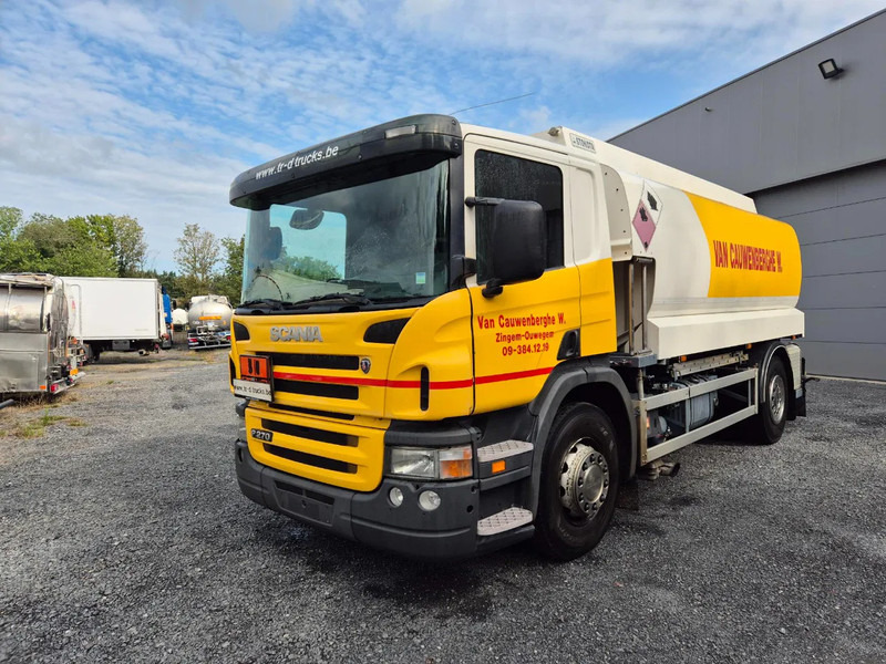 Scania P270 FUEL / CARBURANT 14000L - 4 COMP - Tanker truck: picture 1 Scania P270 FUEL / CARBURANT 14000L - 4 COMP - Tanker truck: picture 1