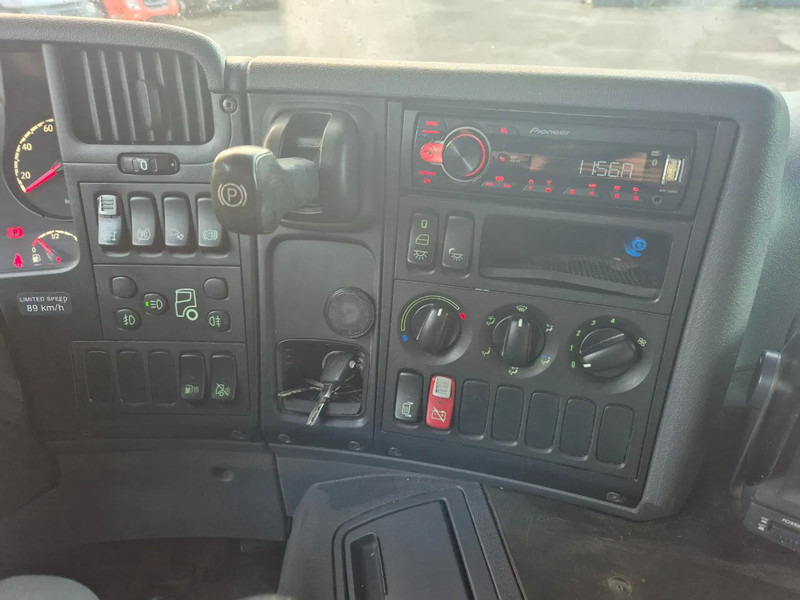 Tanker truck for transportation of fuel Scania P310 13500L CARBURANT / FUEL - 4 COMP: picture 10 Tanker truck for transportation of fuel Scania P310 13500L CARBURANT / FUEL - 4 COMP: picture 10