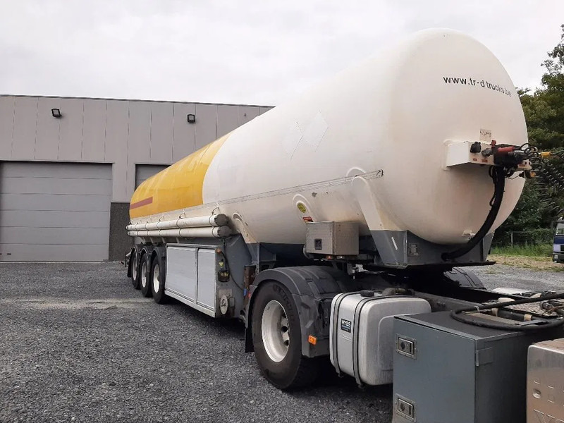 Stokota FUEL TANK 42000 L - 5 COMPARTMENTS - Tanker semi-trailer: picture 2 Stokota FUEL TANK 42000 L - 5 COMPARTMENTS - Tanker semi-trailer: picture 2