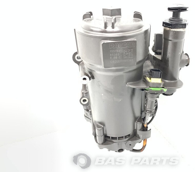 DAF Brandstoffilterhuis DAF 1951941 - Fuel filter for Truck: picture 1 DAF Brandstoffilterhuis DAF 1951941 - Fuel filter for Truck: picture 1