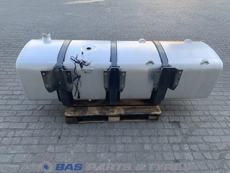 DAF - Fuel tank for Truck: picture 3 DAF - Fuel tank for Truck: picture 3