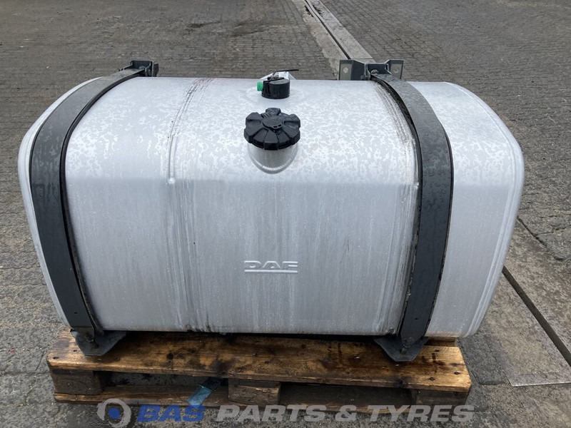 DAF - Fuel tank for Truck: picture 1 DAF - Fuel tank for Truck: picture 1