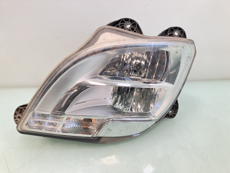 DAF - Headlight for Truck: picture 1 DAF - Headlight for Truck: picture 1