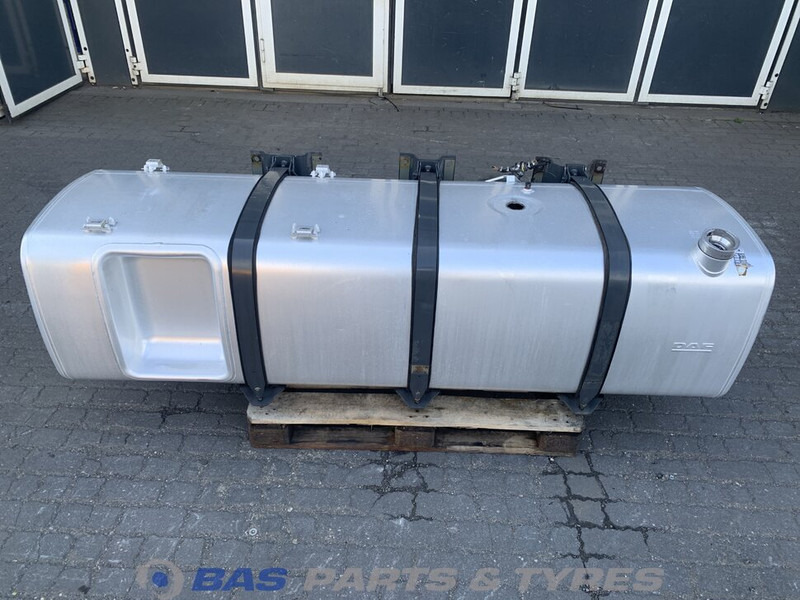 DAF - Fuel tank for Truck: picture 1 DAF - Fuel tank for Truck: picture 1