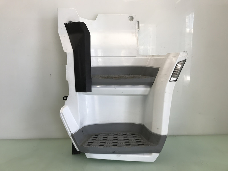 DAF XF G2 Opstap Links DAF 2237310 - Body and exterior for Truck: picture 1 DAF XF G2 Opstap Links DAF 2237310 - Body and exterior for Truck: picture 1