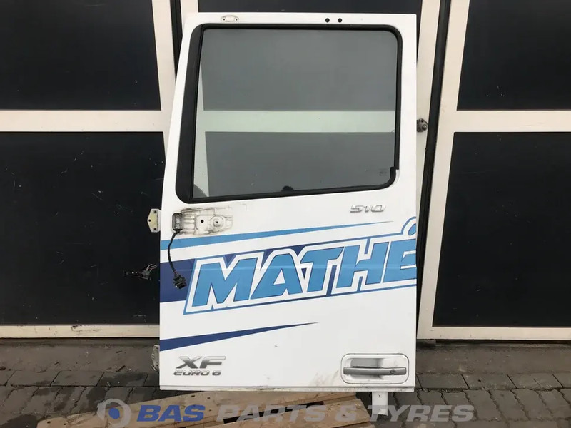 DAF XF106 Portier Links DAF 1881862 - Door and parts for Truck: picture 1 DAF XF106 Portier Links DAF 1881862 - Door and parts for Truck: picture 1
