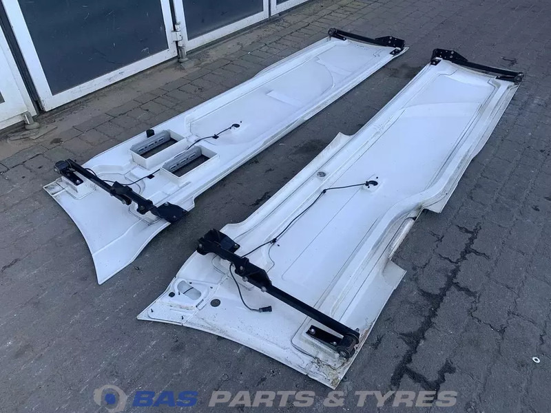 DAF XF106 Sideskirt Set DAF 1903109 - Body and exterior for Truck: picture 5 DAF XF106 Sideskirt Set DAF 1903109 - Body and exterior for Truck: picture 5