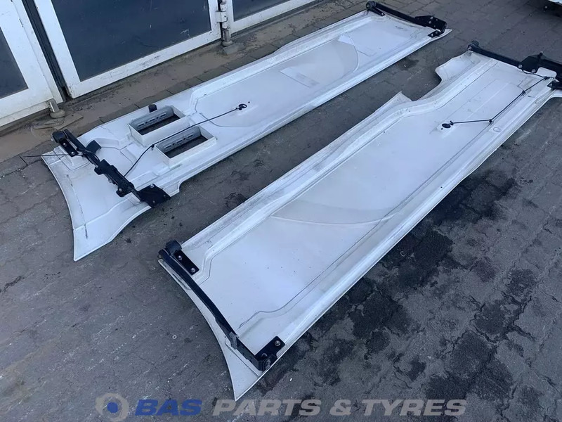 Body and exterior for Truck DAF XF106 Sideskirt Set DAF 1903109: picture 6