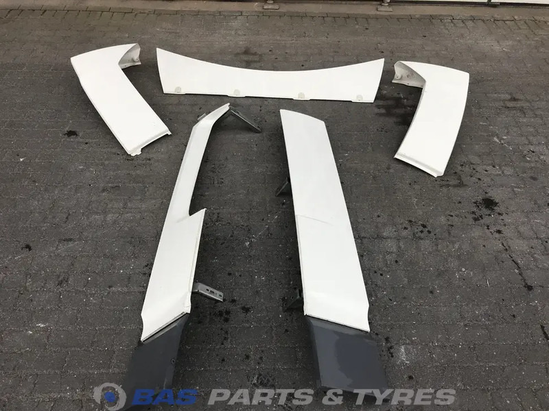 DAF XF106 Spoilerset DAF Super Space Cab L2H3 1671843 - Aerodynamics/ Spoiler for Truck: picture 1 DAF XF106 Spoilerset DAF Super Space Cab L2H3 1671843 - Aerodynamics/ Spoiler for Truck: picture 1