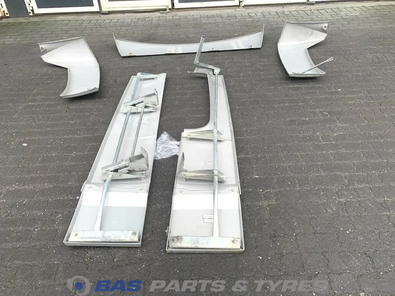 DAF XF106 Spoilerset DAF Super Space Cab L2H3 1836001 - Aerodynamics/ Spoiler for Truck: picture 4 DAF XF106 Spoilerset DAF Super Space Cab L2H3 1836001 - Aerodynamics/ Spoiler for Truck: picture 4