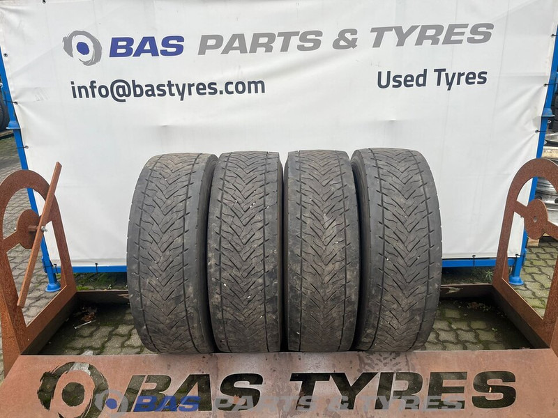 Goodyear Goodyear 315/70R22.5 KMAX D G2 154/152 M+S 3PMSF gebruikte set - Tire for Truck: picture 1 Goodyear Goodyear 315/70R22.5 KMAX D G2 154/152 M+S 3PMSF gebruikte set - Tire for Truck: picture 1