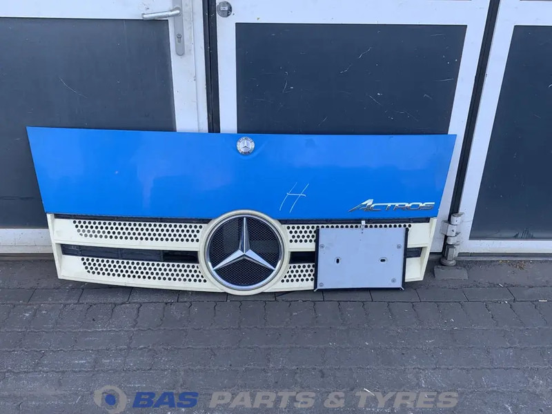 Mercedes-Benz Actros MP4 Frontklep Mercedes A 960 750 03 18 - Grill for Truck: picture 1 Mercedes-Benz Actros MP4 Frontklep Mercedes A 960 750 03 18 - Grill for Truck: picture 1