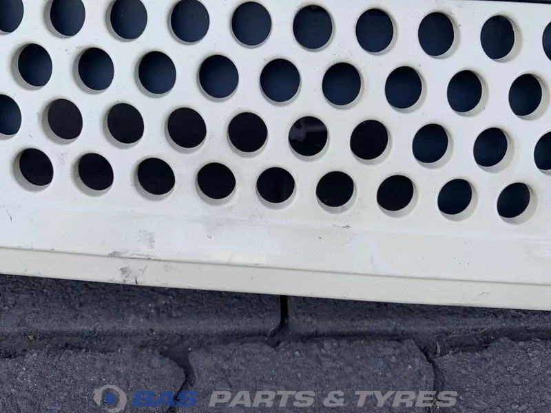 Mercedes-Benz Actros MP4 Frontklep Mercedes A 960 750 03 18 - Grill for Truck: picture 4 Mercedes-Benz Actros MP4 Frontklep Mercedes A 960 750 03 18 - Grill for Truck: picture 4
