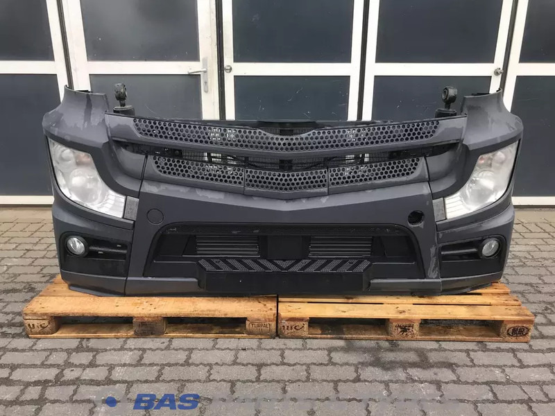 Mercedes-Benz Actros MP4 - Bumper for Truck: picture 1 Mercedes-Benz Actros MP4 - Bumper for Truck: picture 1