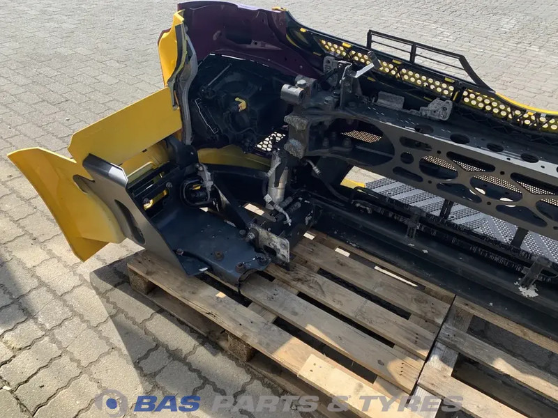 Mercedes-Benz Antos MP4 - Bumper for Truck: picture 4 Mercedes-Benz Antos MP4 - Bumper for Truck: picture 4