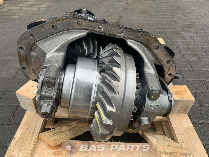 Mercedes-Benz Differentieel Mercedes R300P-13,0/C22.5 A 000 350 43 03 - Differential gear for Truck: picture 2 Mercedes-Benz Differentieel Mercedes R300P-13,0/C22.5 A 000 350 43 03 - Differential gear for Truck: picture 2