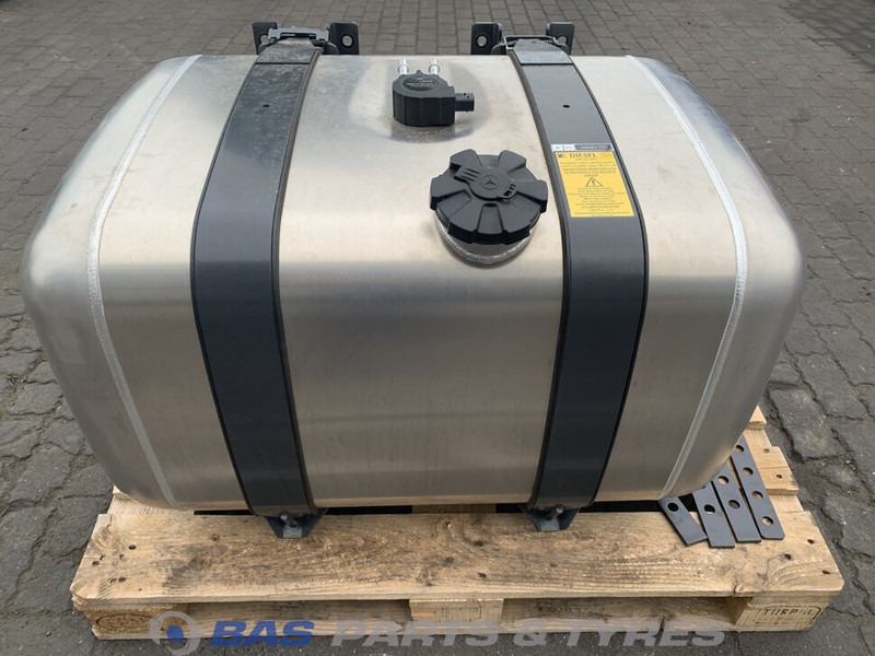 Mercedes-Benz - Fuel tank for Truck: picture 1 Mercedes-Benz - Fuel tank for Truck: picture 1
