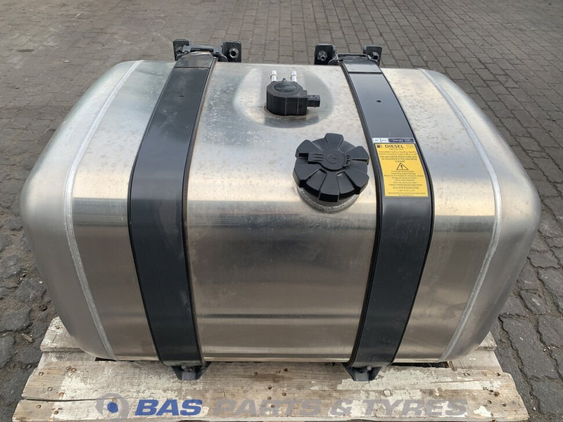 Mercedes-Benz - Fuel tank for Truck: picture 1 Mercedes-Benz - Fuel tank for Truck: picture 1
