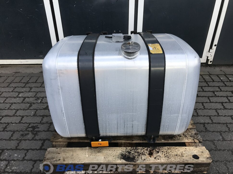Mercedes-Benz - Fuel tank for Truck: picture 1 Mercedes-Benz - Fuel tank for Truck: picture 1