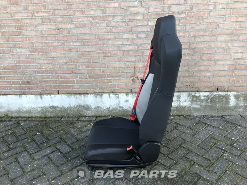 Renault - Seat for Truck: picture 2 Renault - Seat for Truck: picture 2