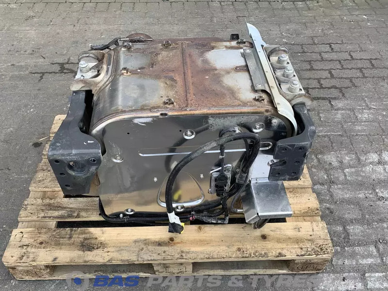 Renault - Muffler for Truck: picture 3 Renault - Muffler for Truck: picture 3