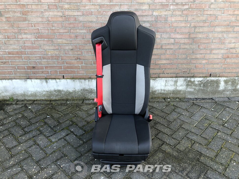 Renault - Seat for Truck: picture 1 Renault - Seat for Truck: picture 1