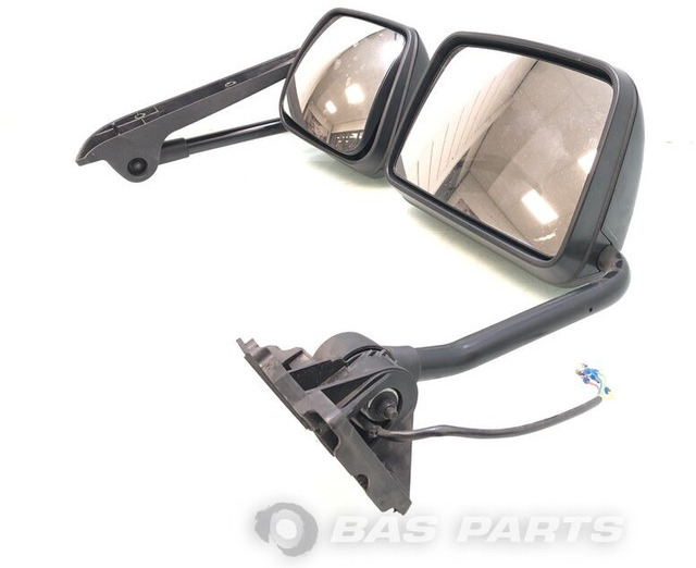 Renault  - Window and parts for Truck: picture 2 Renault  - Window and parts for Truck: picture 2