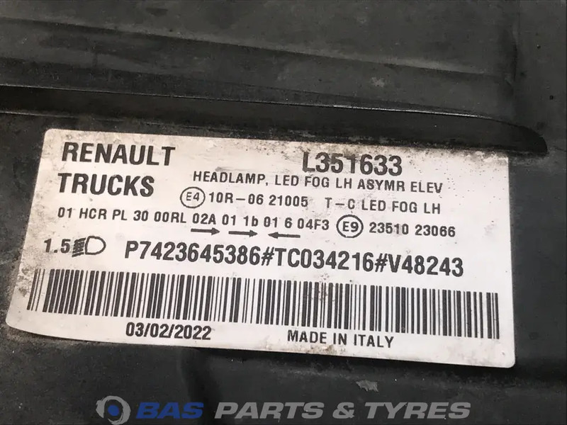 Renault T-Serie Evolution Koplamp Links 7423645386 - Headlight for Truck: picture 5 Renault T-Serie Evolution Koplamp Links 7423645386 - Headlight for Truck: picture 5