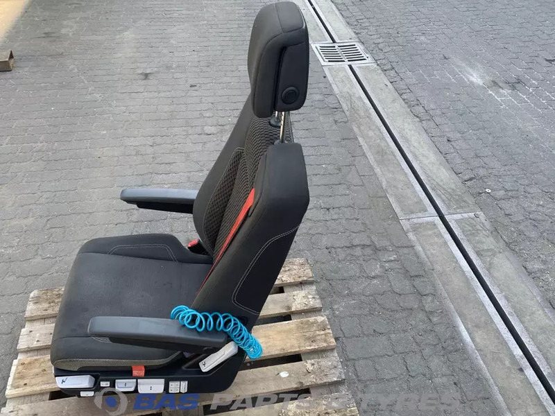 Renault T-Serie - Seat for Truck: picture 2 Renault T-Serie - Seat for Truck: picture 2