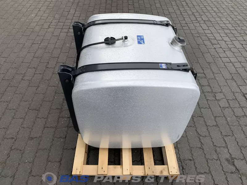 Scania  - Fuel tank for Truck: picture 4 Scania  - Fuel tank for Truck: picture 4