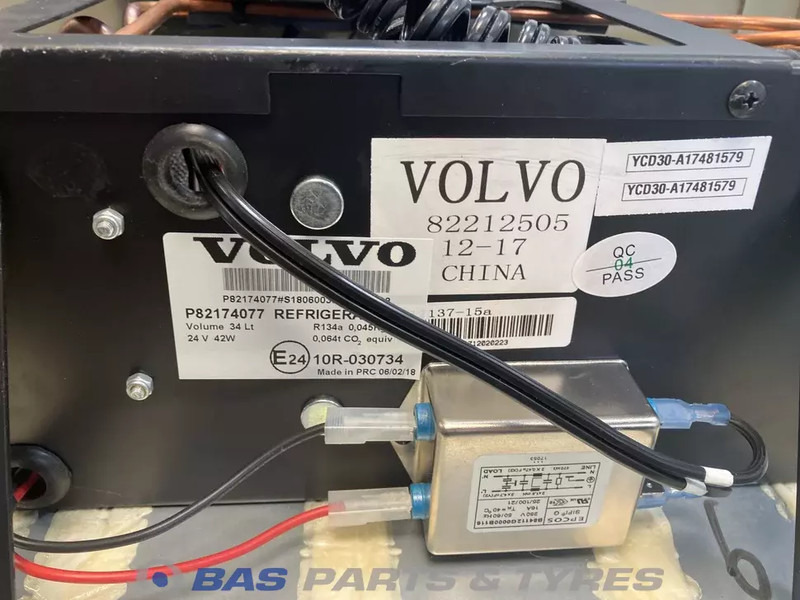 Volvo FH4 Koelkast Volvo 33 Liter 23834689 - Spare parts for Truck: picture 4 Volvo FH4 Koelkast Volvo 33 Liter 23834689 - Spare parts for Truck: picture 4