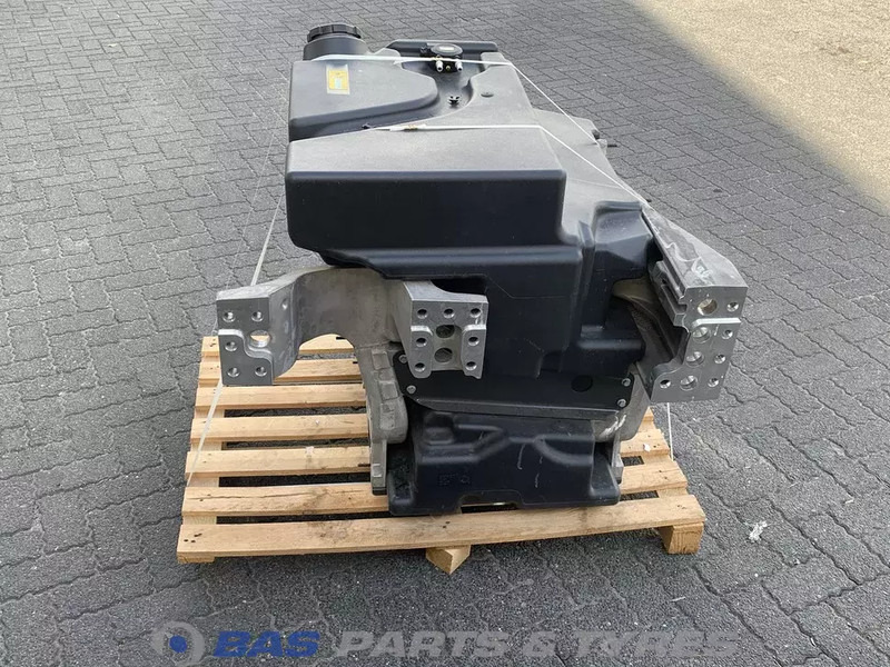 Volvo Brandstoftank Volvo 290 Liter 22951971 - Fuel tank for Truck: picture 4 Volvo Brandstoftank Volvo 290 Liter 22951971 - Fuel tank for Truck: picture 4