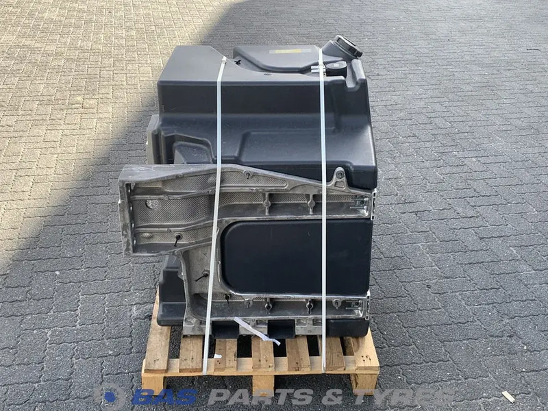 Volvo Brandstoftank Volvo 290 Liter 22951971 - Fuel tank for Truck: picture 3 Volvo Brandstoftank Volvo 290 Liter 22951971 - Fuel tank for Truck: picture 3