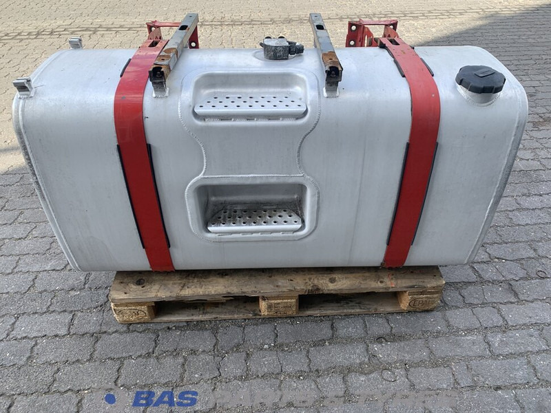 Volvo Brandstoftank Volvo 550 Liter G0000130 - Fuel tank for Truck: picture 1 Volvo Brandstoftank Volvo 550 Liter G0000130 - Fuel tank for Truck: picture 1