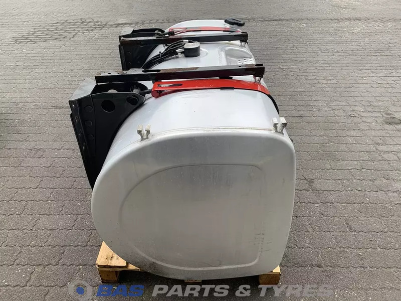 Volvo Brandstoftank Volvo 550 Liter G0000130 - Fuel tank for Truck: picture 4 Volvo Brandstoftank Volvo 550 Liter G0000130 - Fuel tank for Truck: picture 4