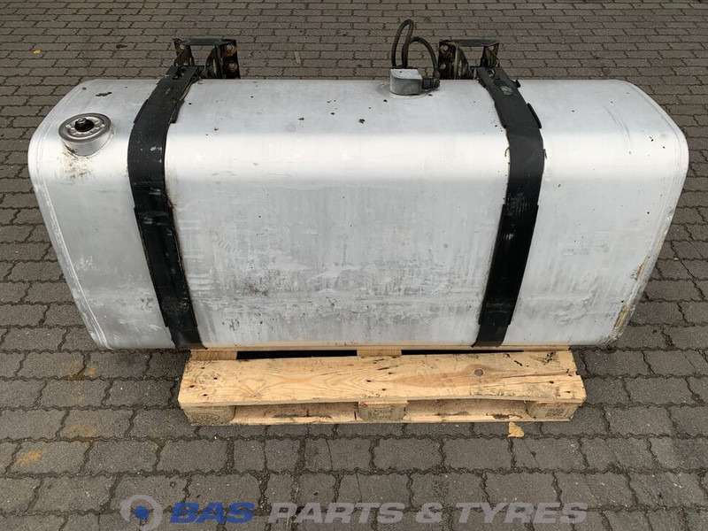 Volvo Brandstoftank Volvo 610 Liter G0000172 - Fuel tank for Truck: picture 1 Volvo Brandstoftank Volvo 610 Liter G0000172 - Fuel tank for Truck: picture 1