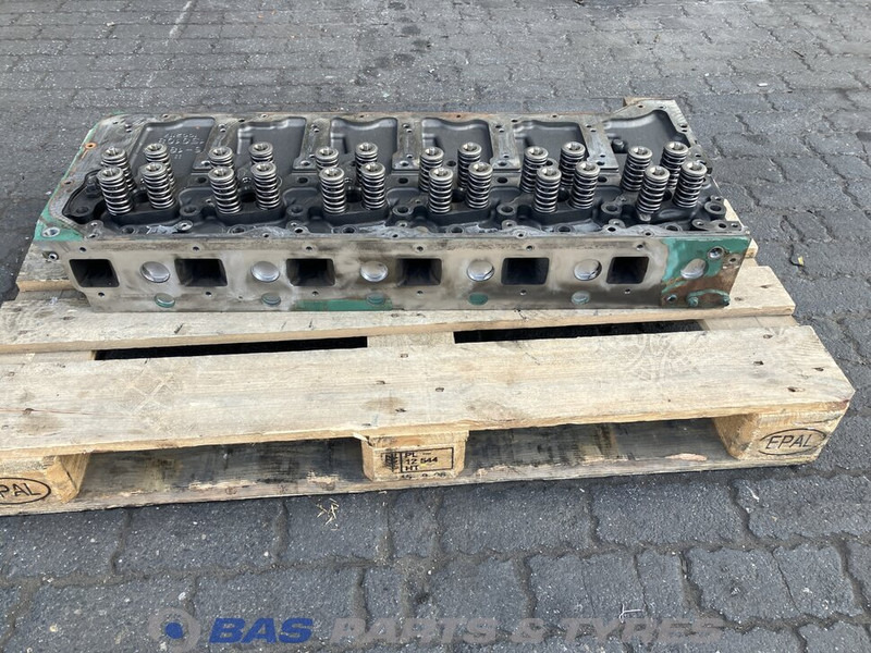 Volvo Cilinderkop Volvo D11K 410 21379389 - Cylinder block for Truck: picture 1 Volvo Cilinderkop Volvo D11K 410 21379389 - Cylinder block for Truck: picture 1