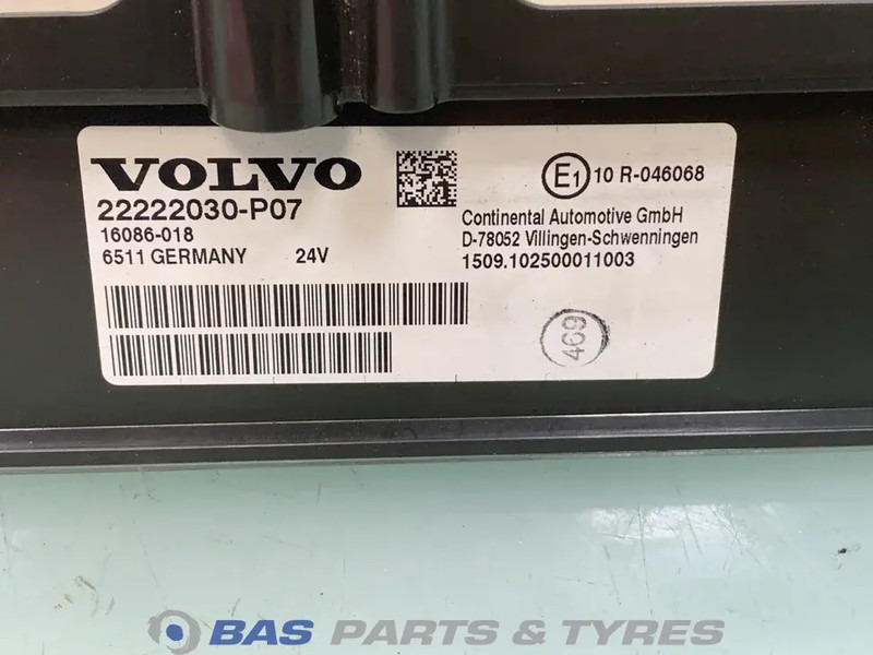 Volvo FH3 Instrumentenpaneel Volvo 21589170 - Dashboard for Truck: picture 3 Volvo FH3 Instrumentenpaneel Volvo 21589170 - Dashboard for Truck: picture 3