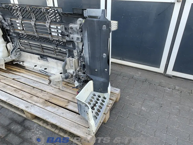Volvo FH4 Bumper Volvo 78670305 - Bumper for Truck: picture 5 Volvo FH4 Bumper Volvo 78670305 - Bumper for Truck: picture 5
