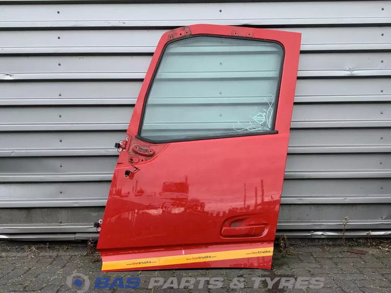 Volvo FH4 - Door and parts for Truck: picture 1 Volvo FH4 - Door and parts for Truck: picture 1