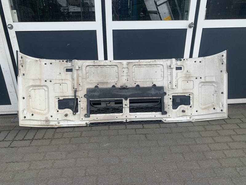 Volvo FH4 - Grill for Truck: picture 2 Volvo FH4 - Grill for Truck: picture 2