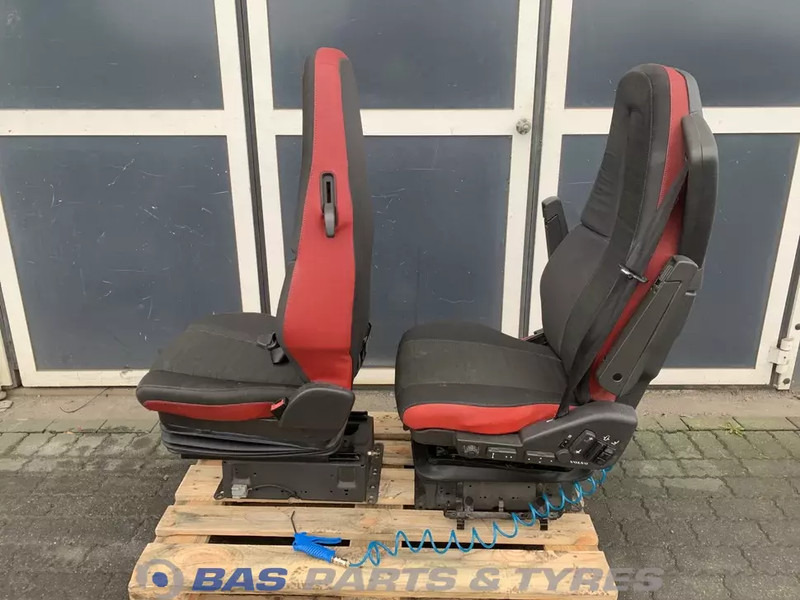 Volvo FH4 Stoelen set Volvo 84160057 - Seat for Truck: picture 2 Volvo FH4 Stoelen set Volvo 84160057 - Seat for Truck: picture 2